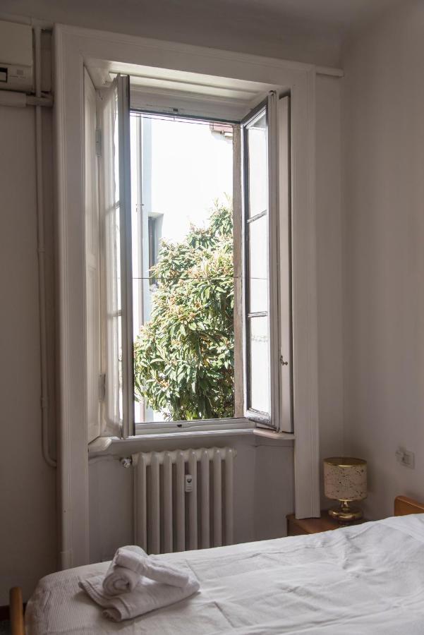 Peaceful Court Apartment In Shopping District Milan Luaran gambar