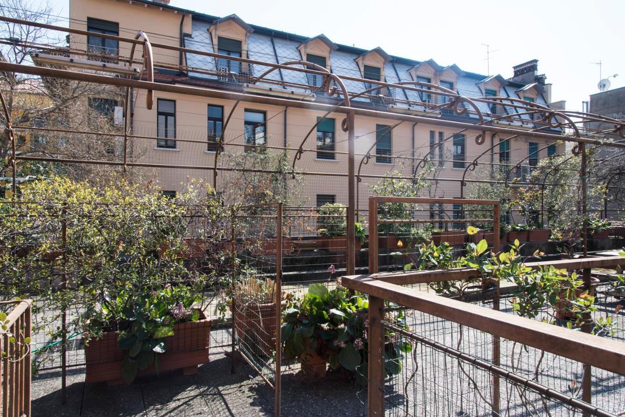 Peaceful Court Apartment In Shopping District Milan Luaran gambar